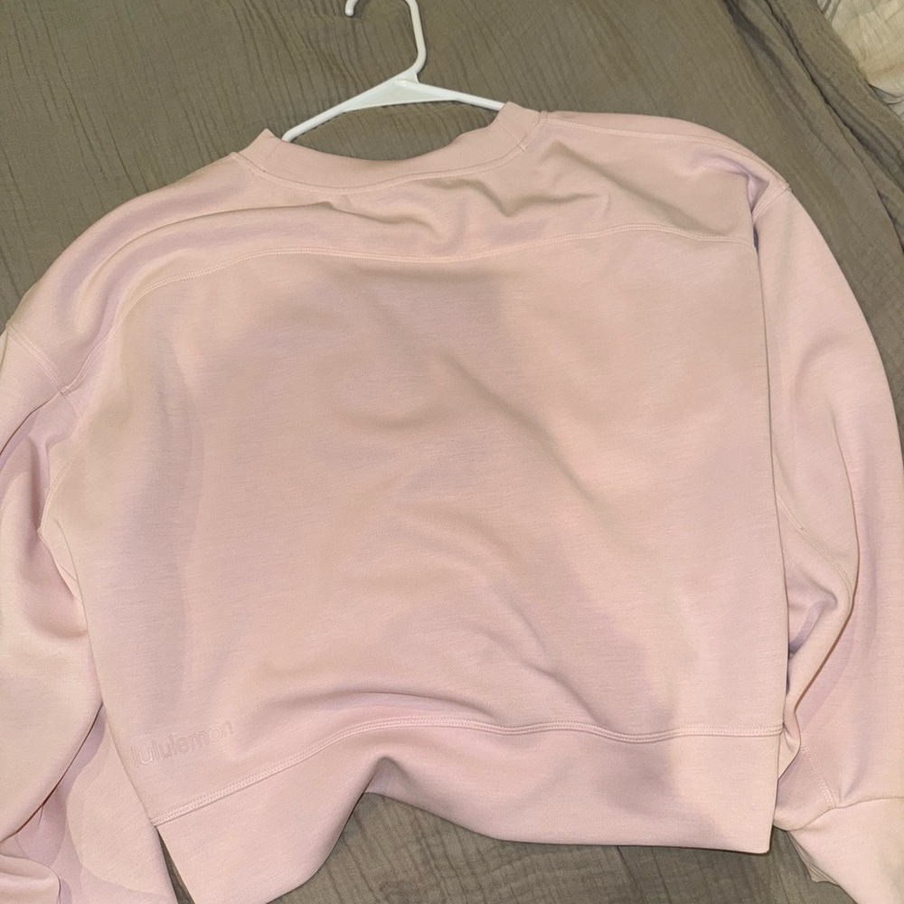 Lululemon Softstreme Perfectly Oversized Cropped Crew - Picture 2 of 3